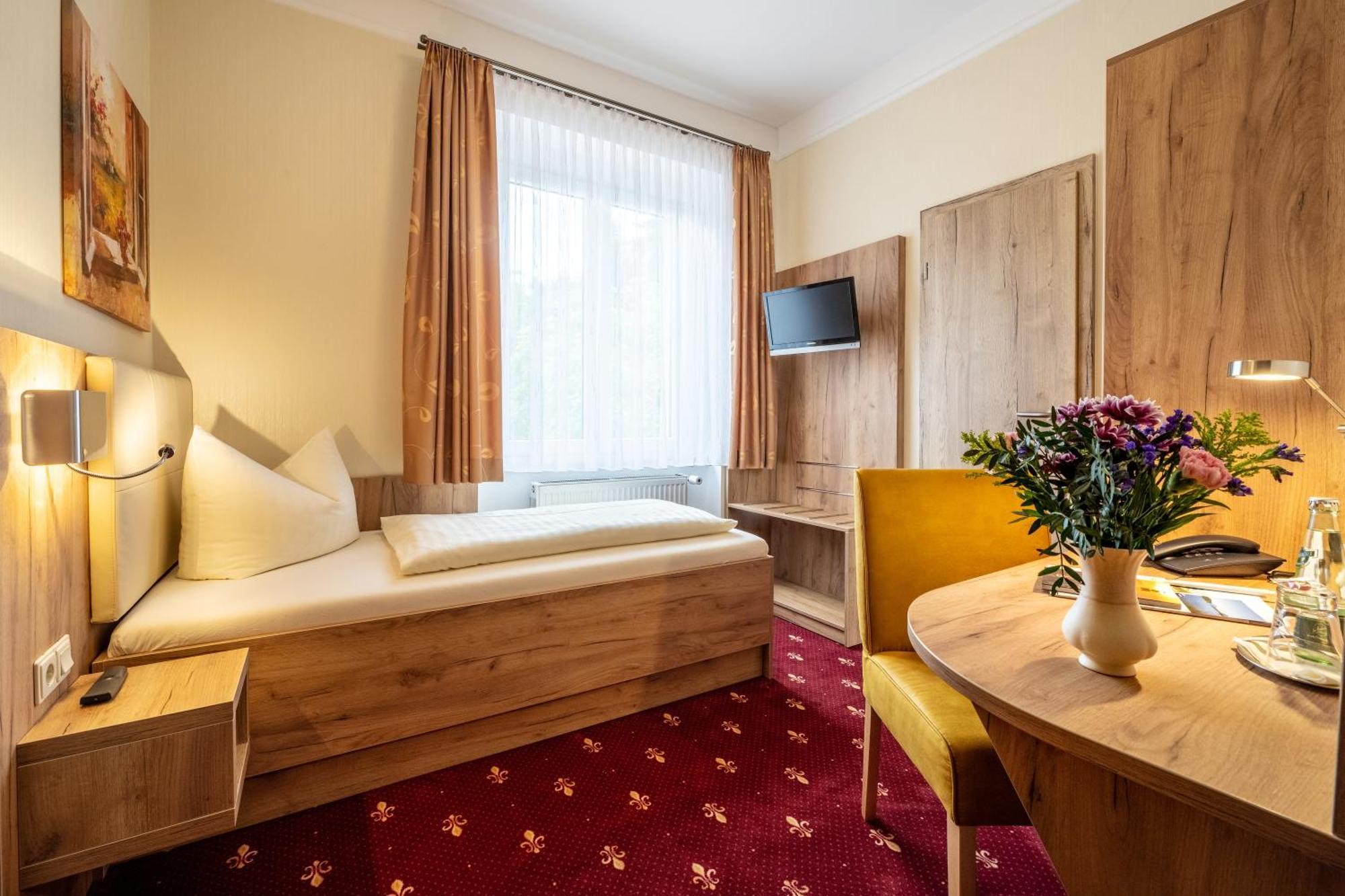 Flair Hotel Villa Ilske Bad Kosen Extérieur photo